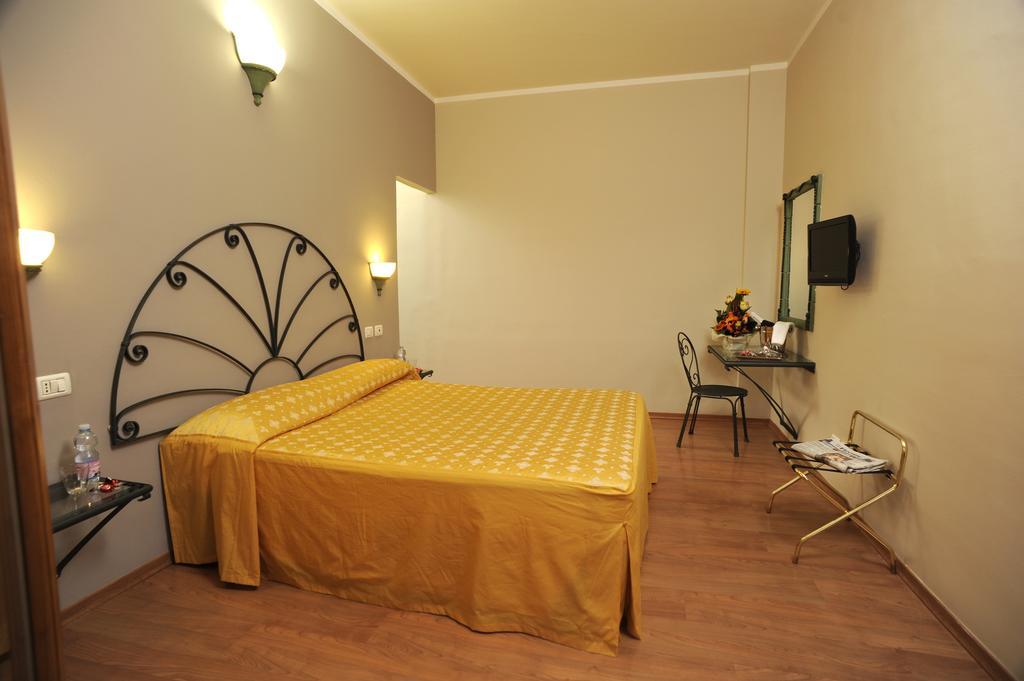 רג'לו Hotel Europa חדר תמונה