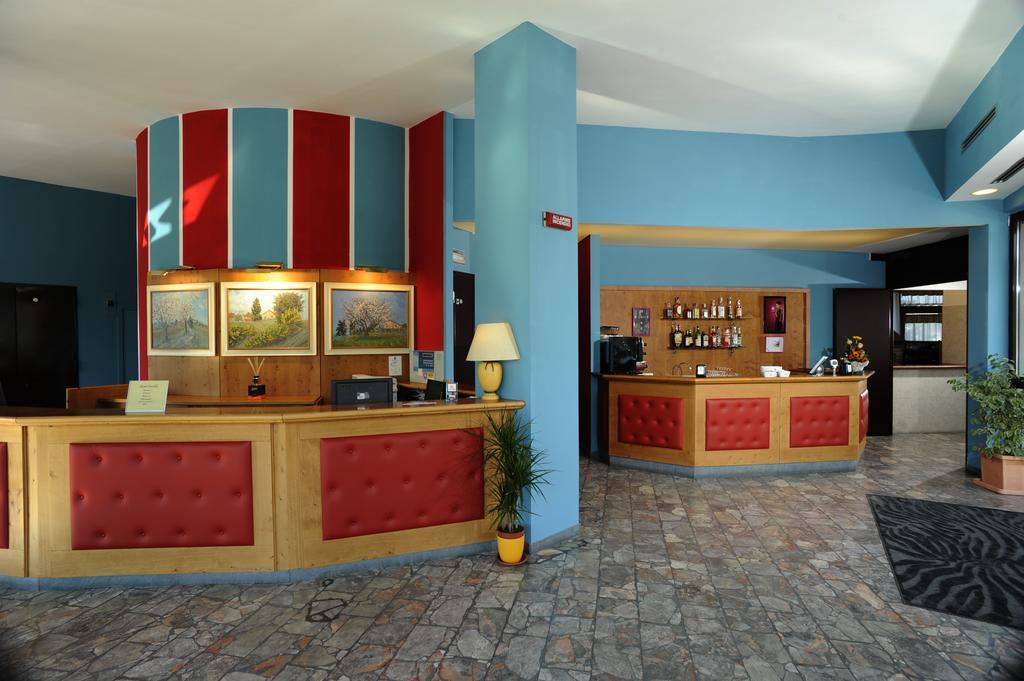 רג'לו Hotel Europa מראה חיצוני תמונה