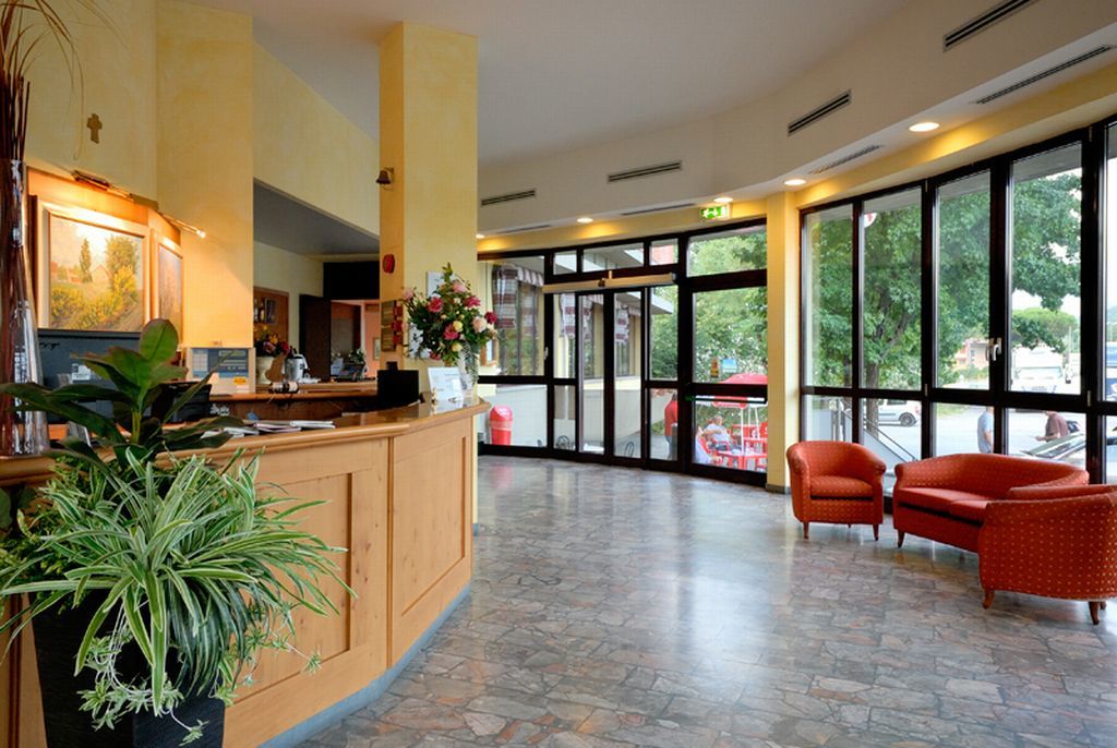 רג'לו Hotel Europa מראה חיצוני תמונה