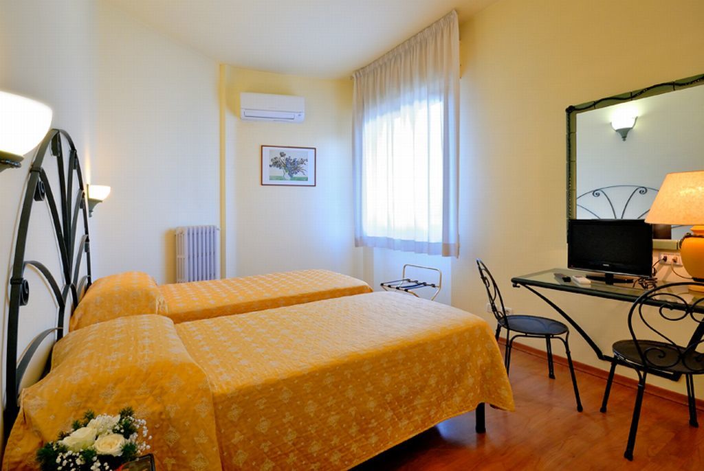 רג'לו Hotel Europa מראה חיצוני תמונה