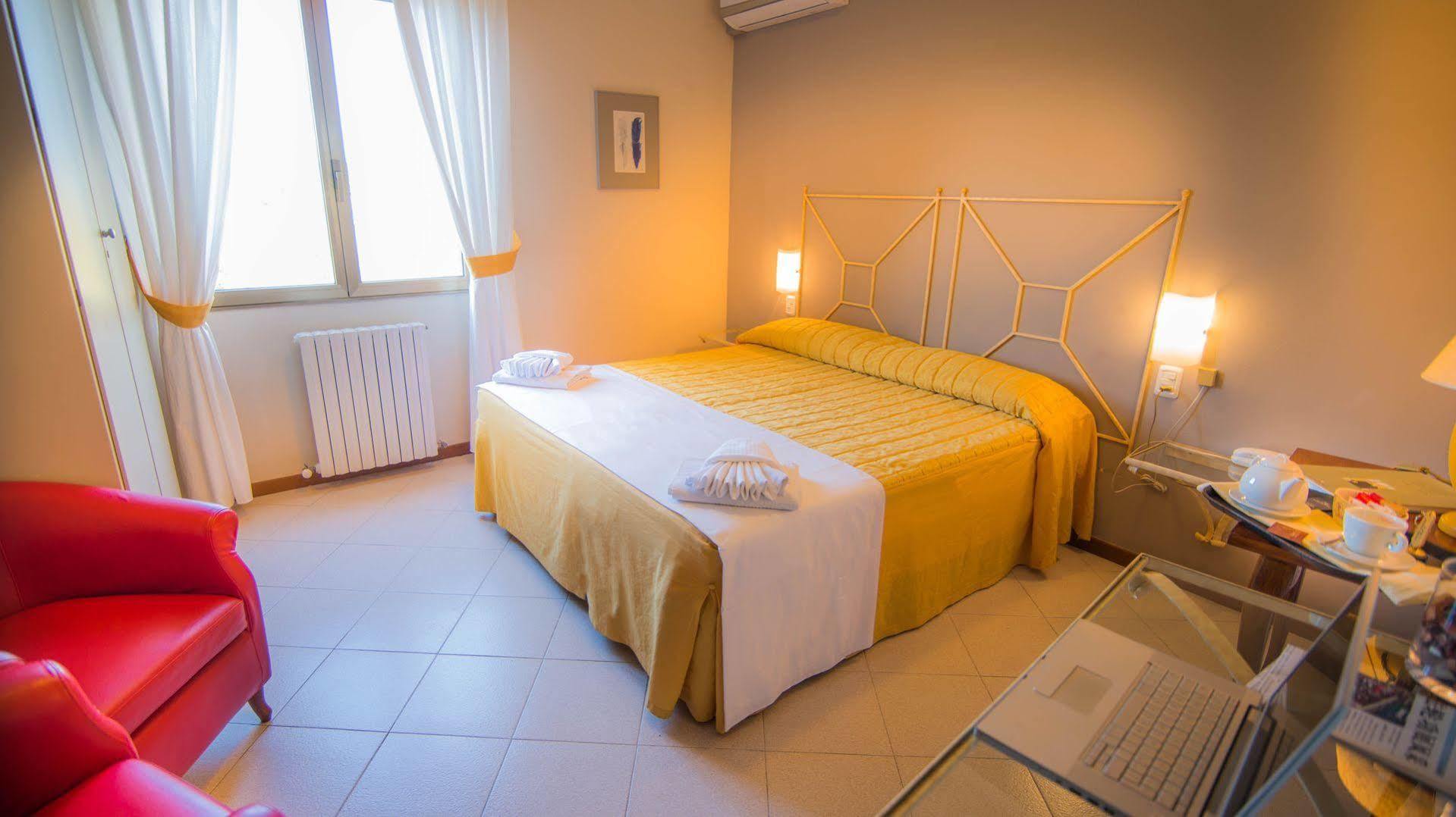 רג'לו Hotel Europa מראה חיצוני תמונה